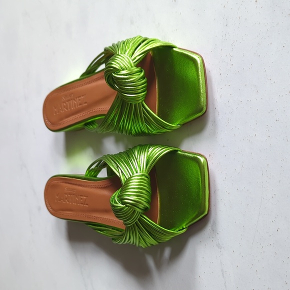 NWT Souliers Martinez Alicante 25 Metallic Leather Slides in Green EU 38 US 7.5 - Picture 2 of 7